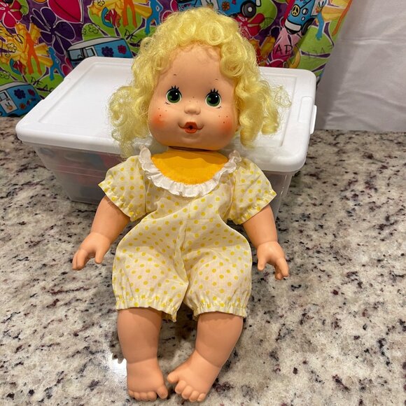 1982 Kenner Lemon Meringue 14" Strawberry Shortcake Doll - Picture 1 of 12